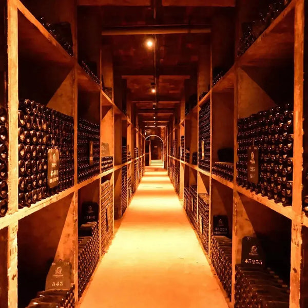 WINE O'CLOCK