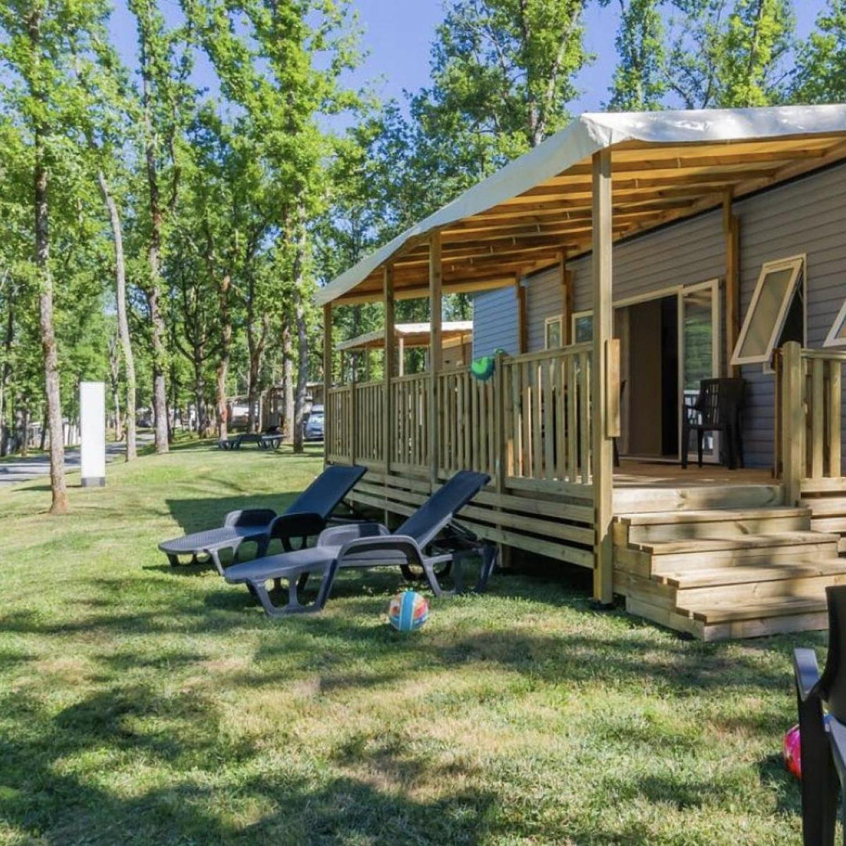 Cadeaubox Homair: Een onvergetelijk weekend op de camping 