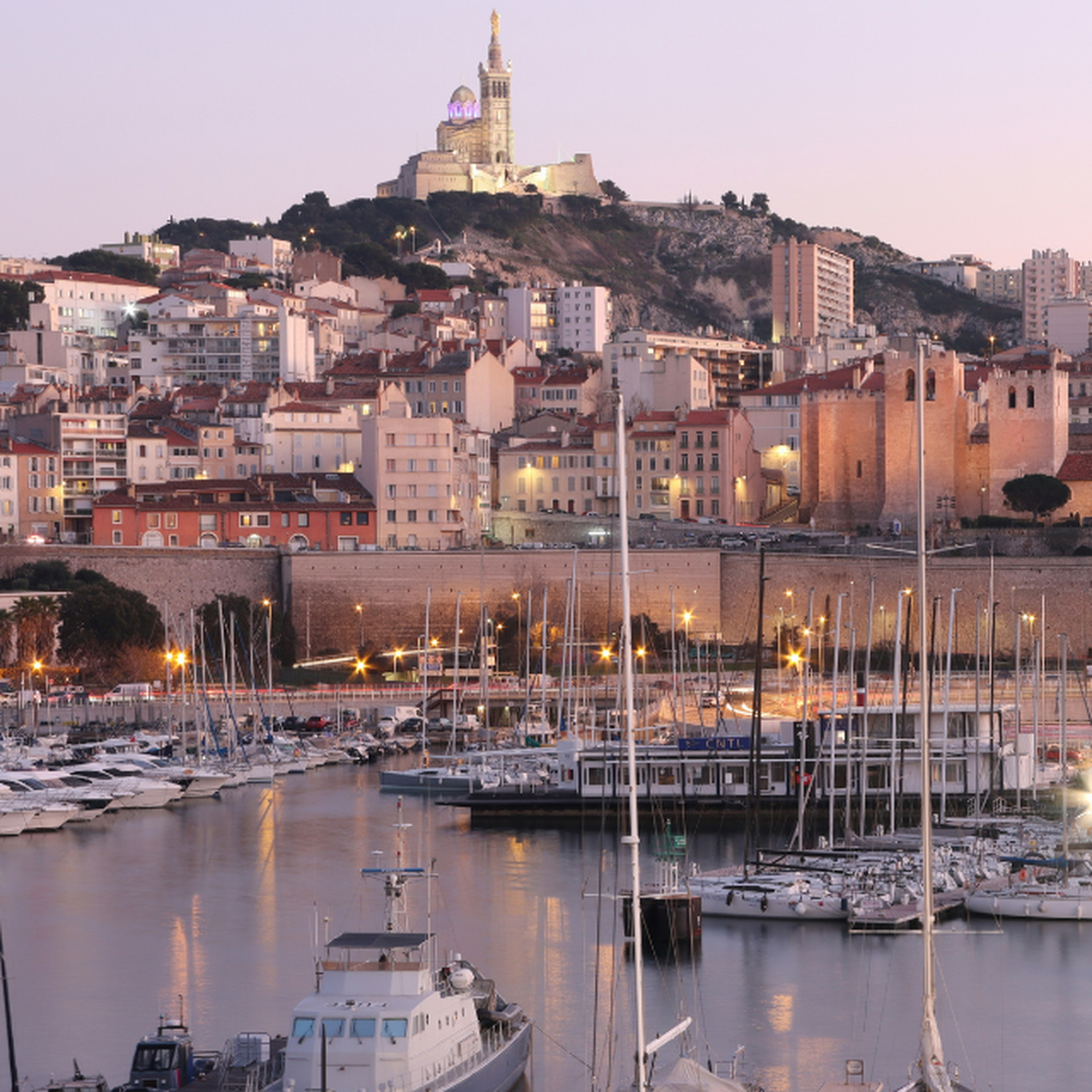 Coffret cadeau : Activités culturelles et immersives Marseille 100 €